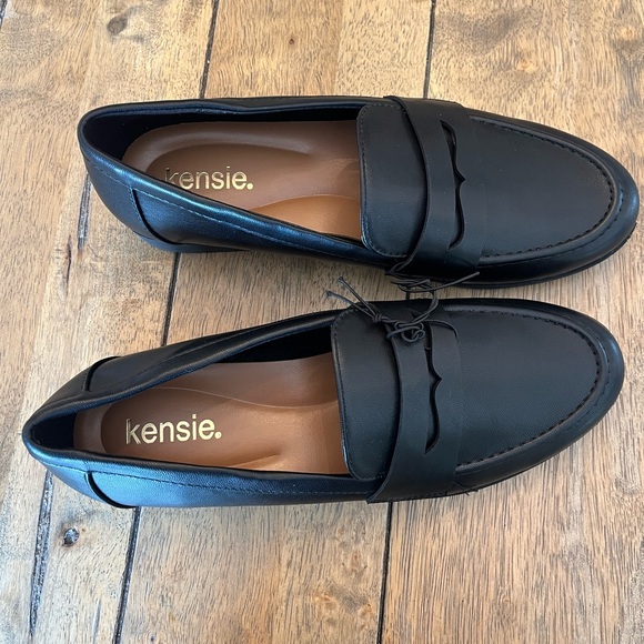 NWOT Kensie Woman’s Black Loafers size 8 - Picture 3 of 6